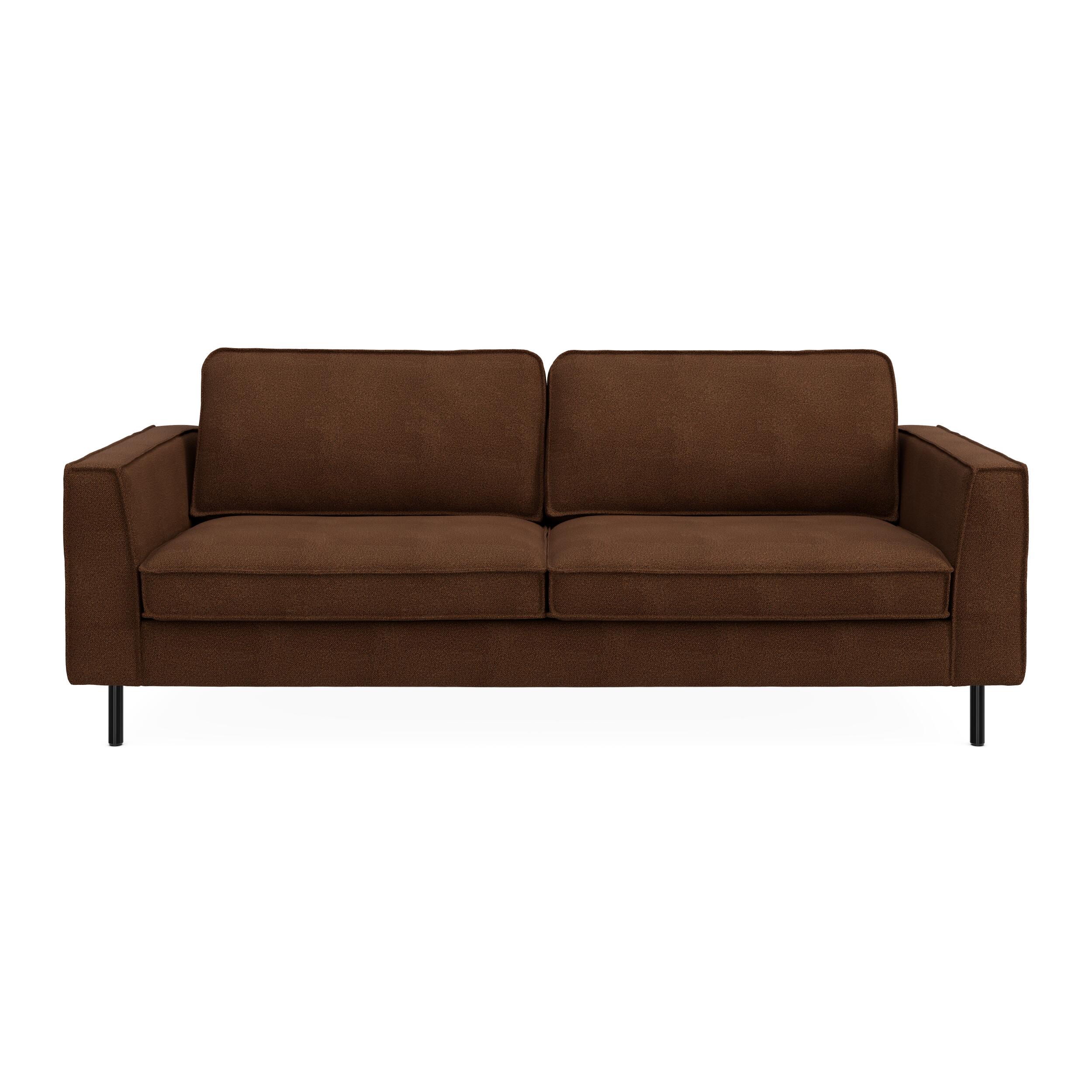 Scott 3 sits Soffa 