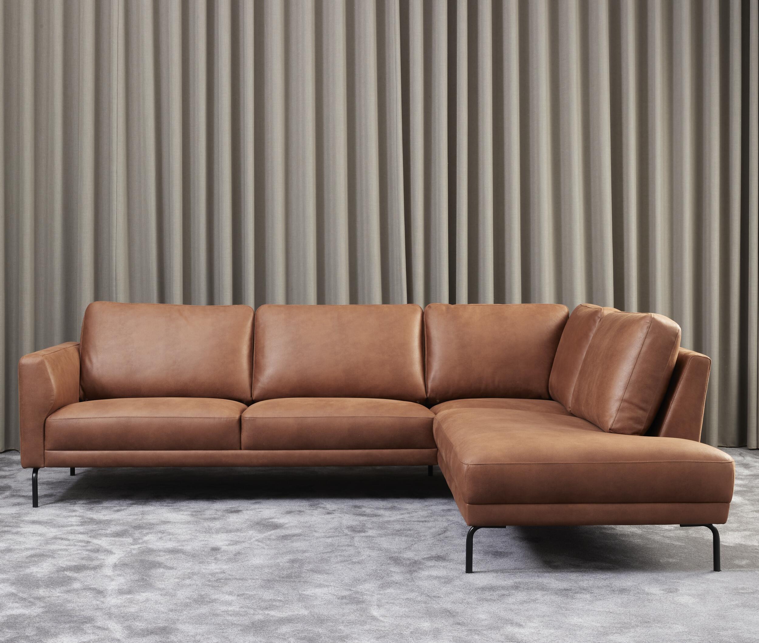 Springfield högervänd hörnsoffa med puffavslutning 