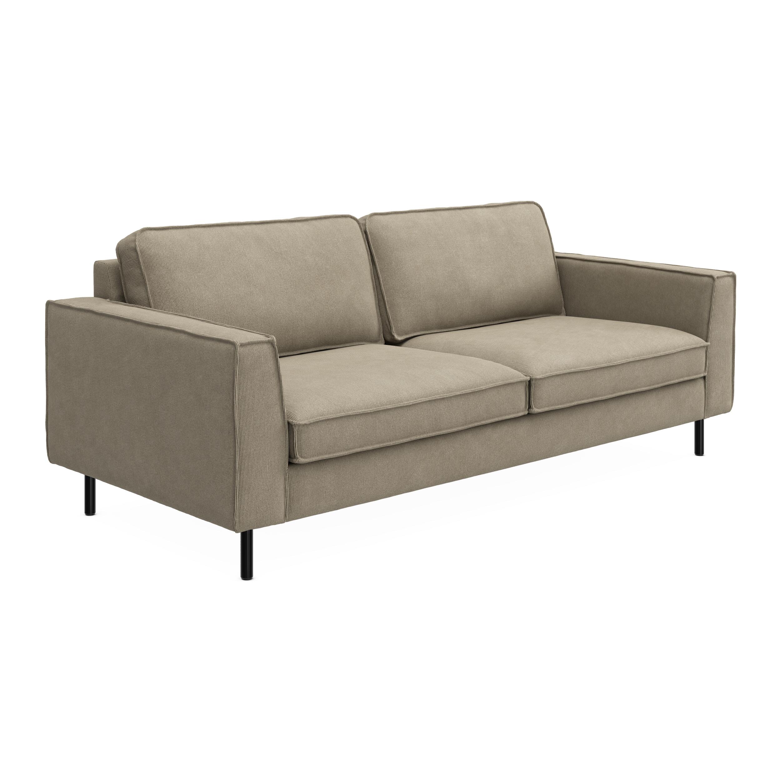 Scott 3 sits Soffa 