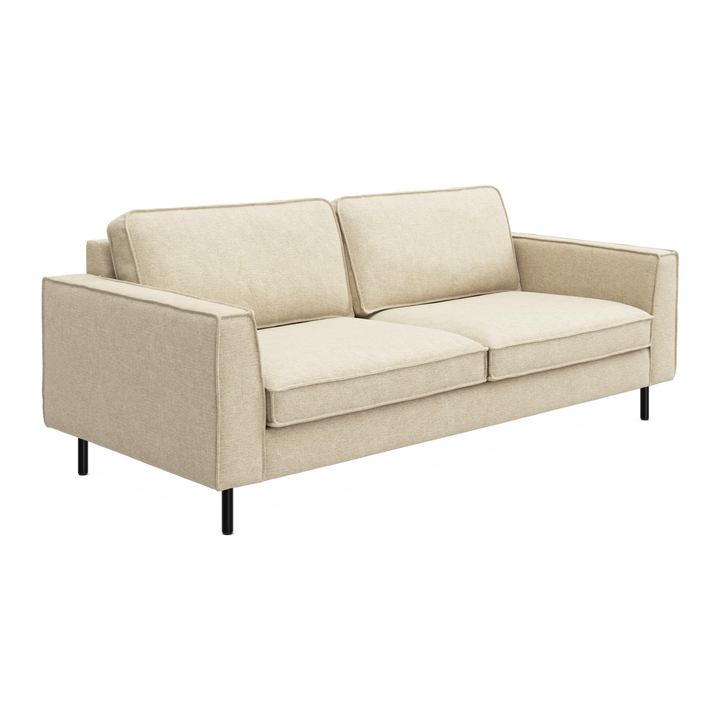 Scott 3 sits Soffa 