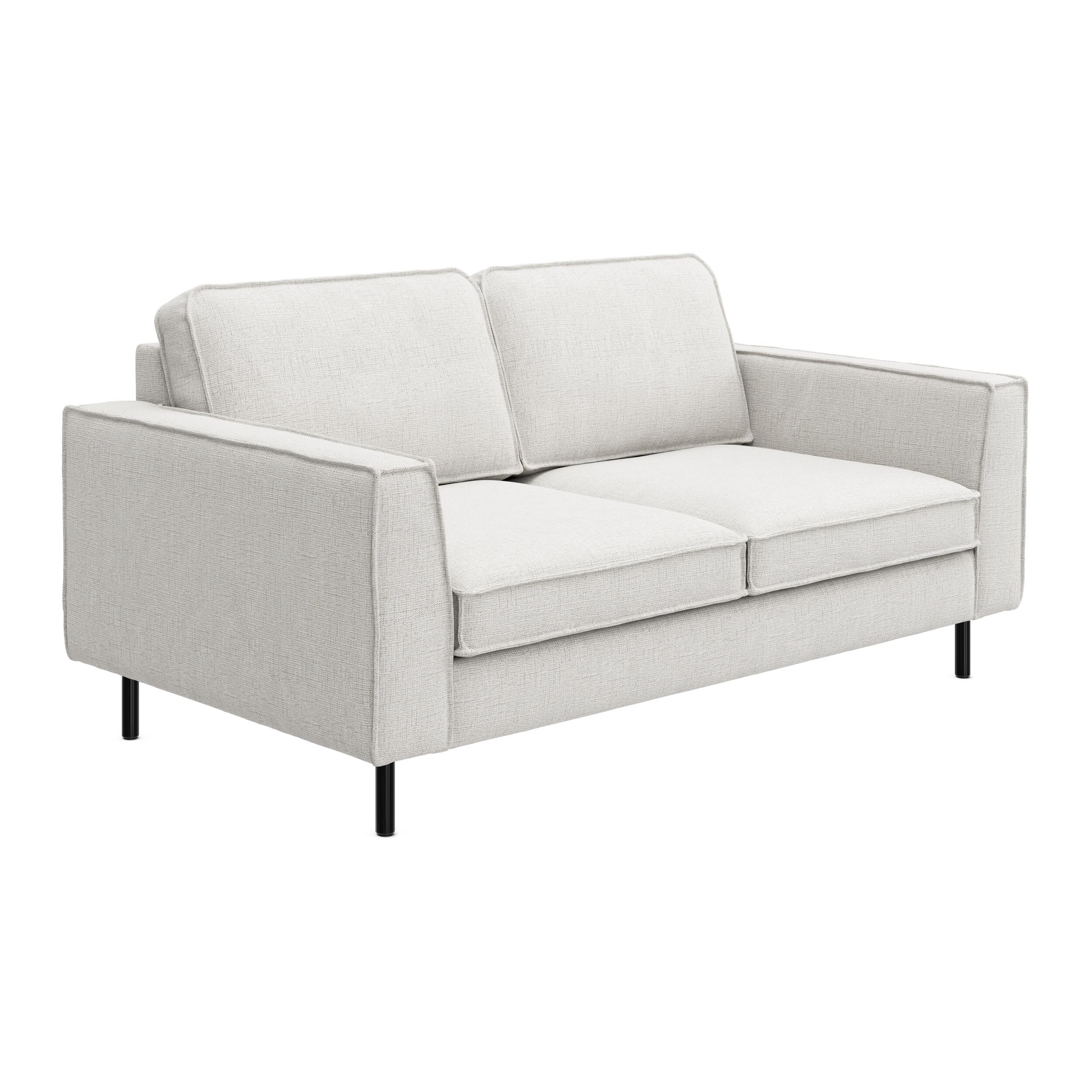 Scott 2 sits Soffa 