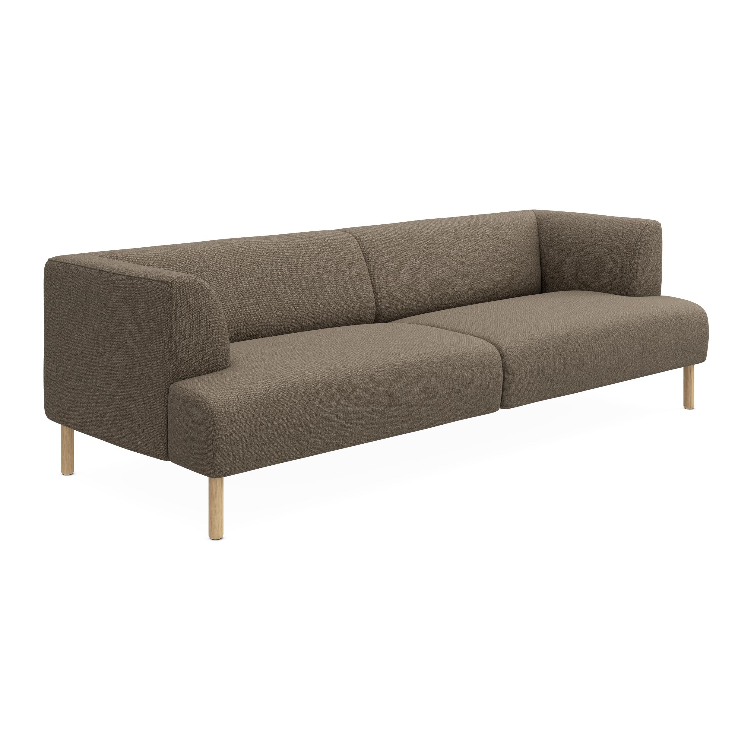 Teron 3 sits Soffa 