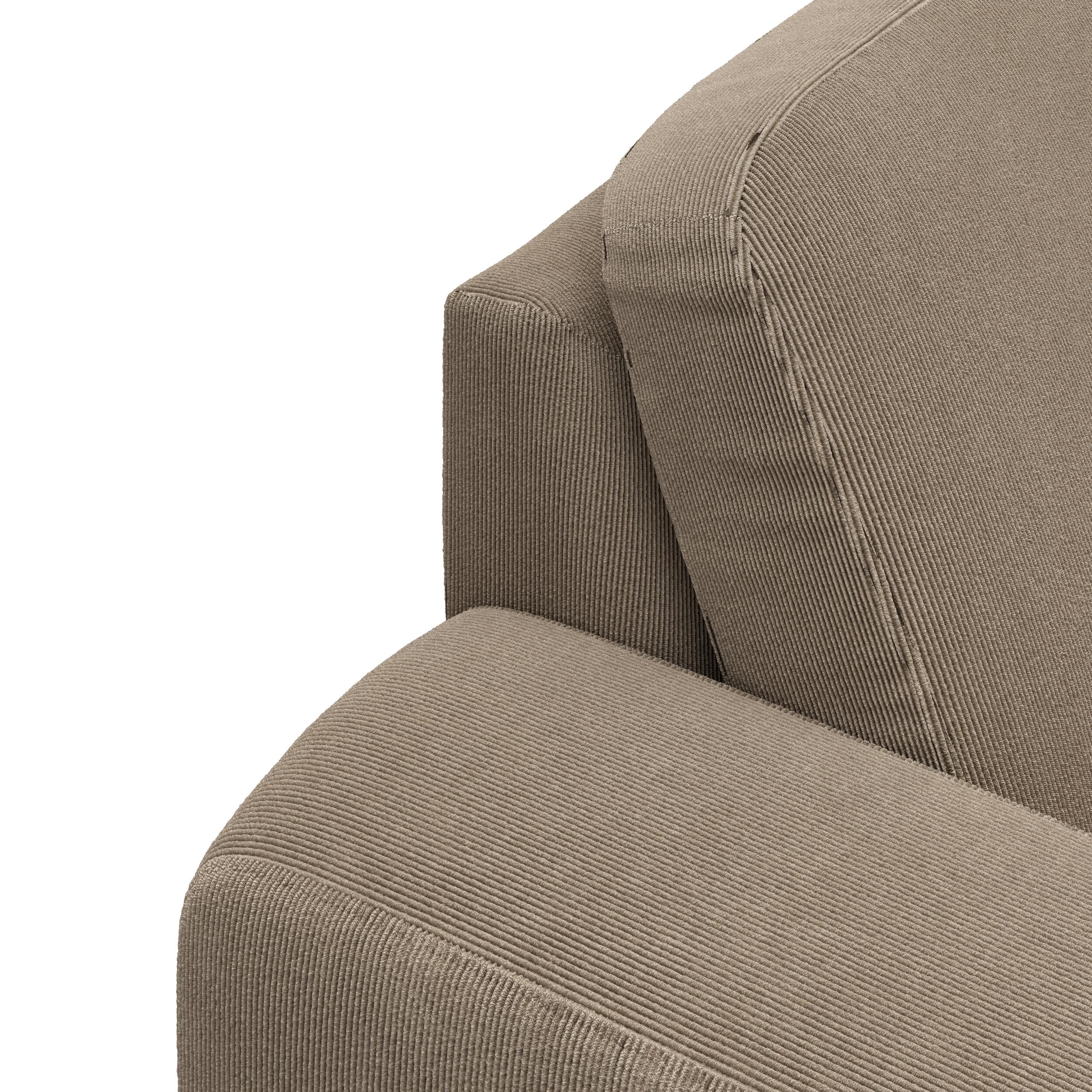 Molino 3 sits Soffa 
