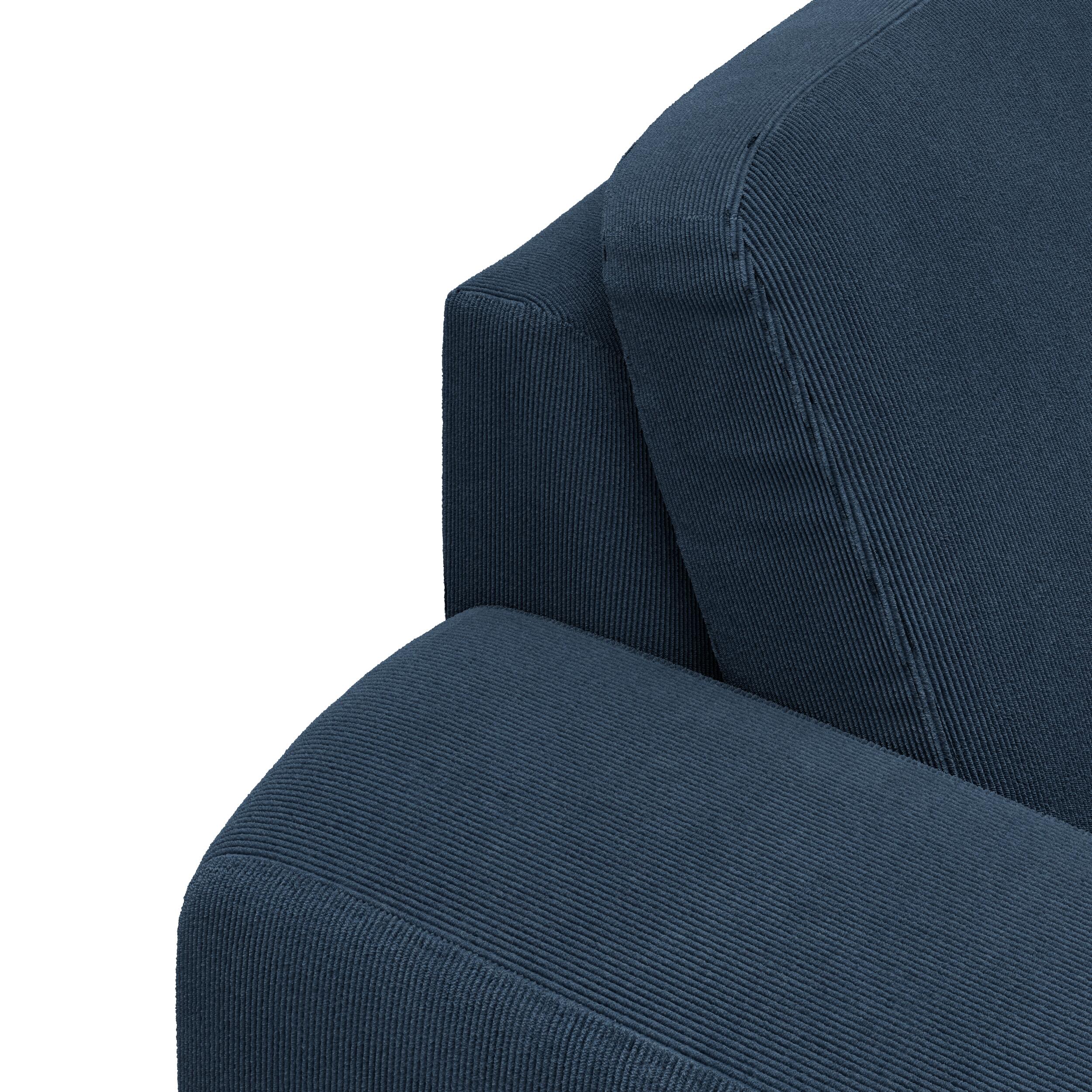 Molino 3 sits Soffa 