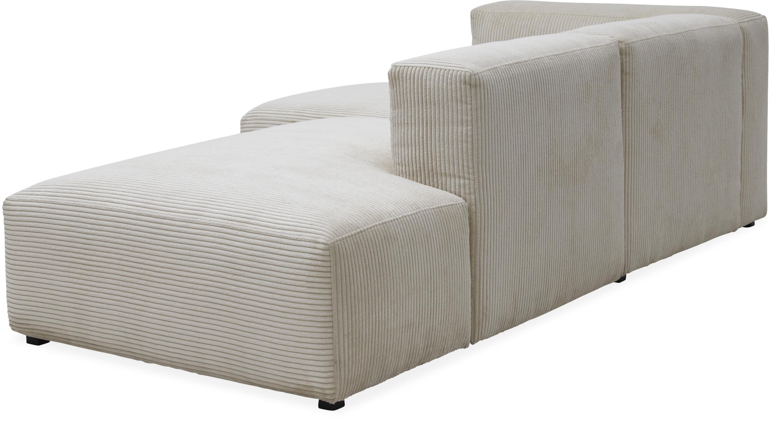 Aimee Soffa med shäslong och puffavslutning